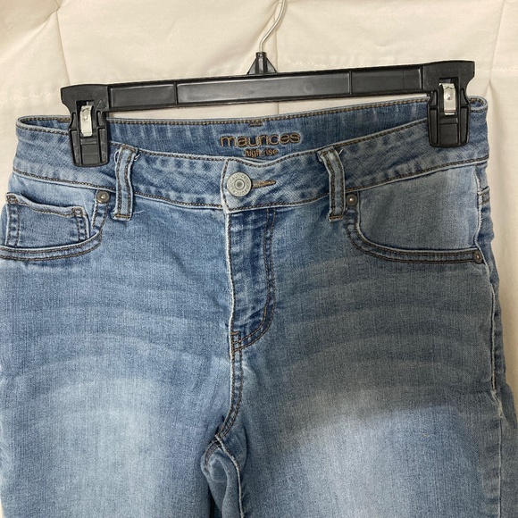 Maurices High Rise Jeans Size Small (2-4) - Picture 2 of 4